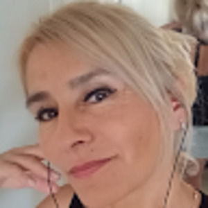 Meet your Posher, Roxana